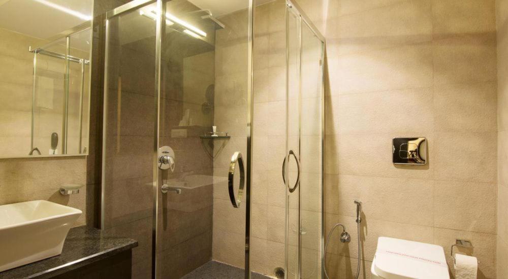 Kc Manor Hotel Джамшедпур Екстериор снимка