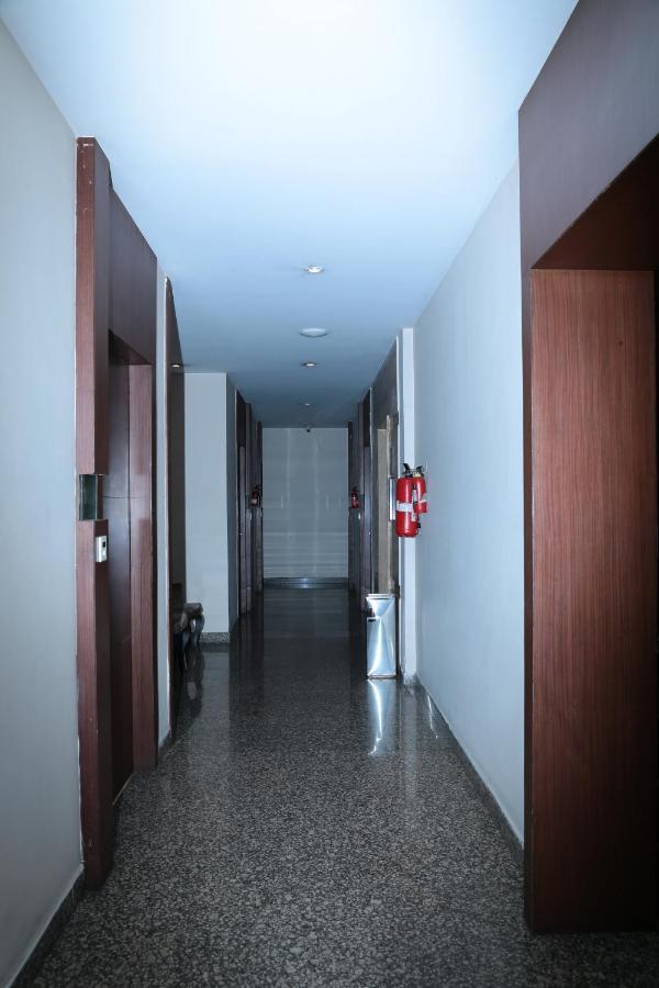 Kc Manor Hotel Джамшедпур Екстериор снимка